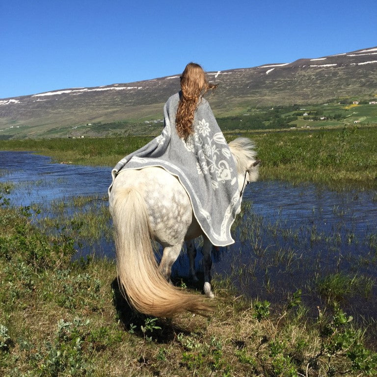 Islensk // wool blanket