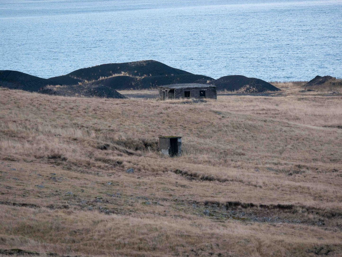 Hélène Tourbine // De rouille et d'os #1 // FjordHvalfjörður (fjord des baleines)